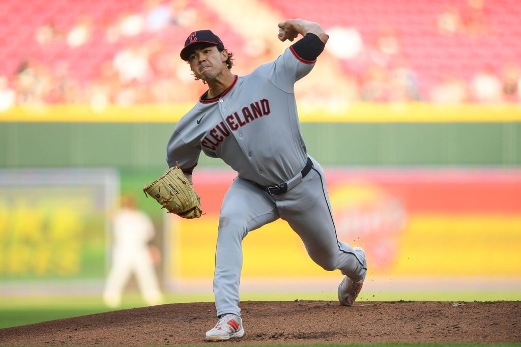 Manzardo's HR and 2 RBIs, Cantillo's strong outing power Guardians to a 6-1 win over the Reds